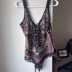 NWT American Rag Floral Black and Pink Sleeveless Top Medium